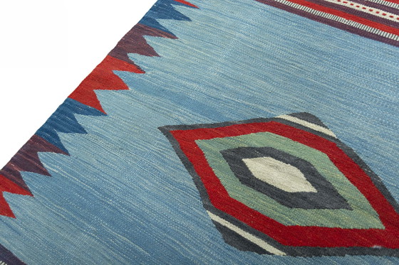 Image 1 of Handgewebter Designer Kelim Fars – 135 x 113 cm