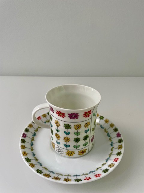 Image 1 of 4 tazze e piattini Rosenthal d'epoca | Design Hans-Theo Baumann & Emilio Pucci