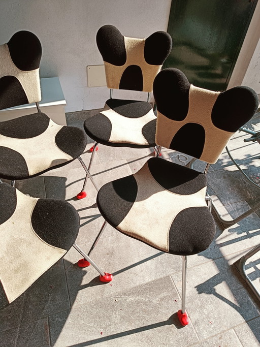 Ensemble de 4 chaises Garriri conçues par Javier Mariscal pour Moroso dans les années 1990.