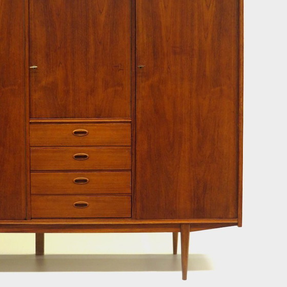 Image 1 of Armadio vintage a 4 ante in teak, design scandinavo, anni '60.