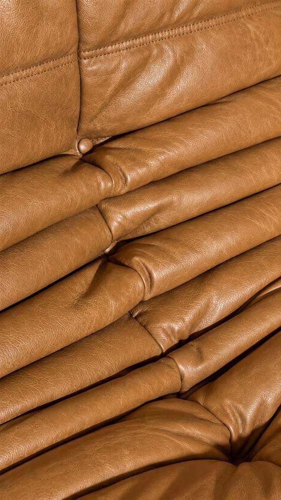 SET of 2 Togo sofas by Michel Ducaroy for Ligne Roset, in camel leather, Modular sofas, Beige (photo 6 of 12)