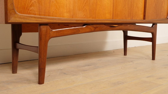 Image 1 of Credenza alta vintage | Johannes Andersen | Design danese | Teak