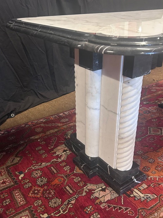 Image 1 of Black and white Hollywood marble table, Regency seventies