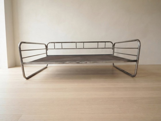 Vintage Chrome Tubular Steel Daybed Frame, Mid-20th Century, Czechoslovakia, 190 × 86 × 67 cm – Sofa beds (photo 5 of 10)