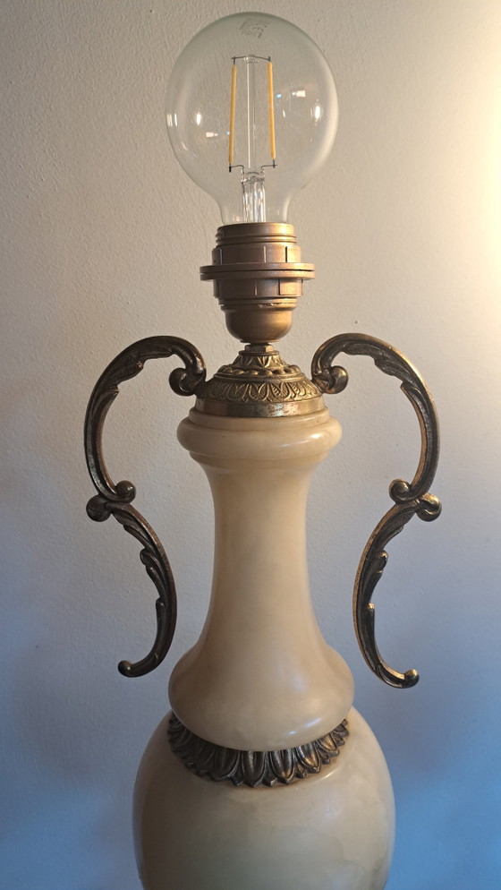 Image 1 of 2 vintage lampvoeten van Albaster werkend
