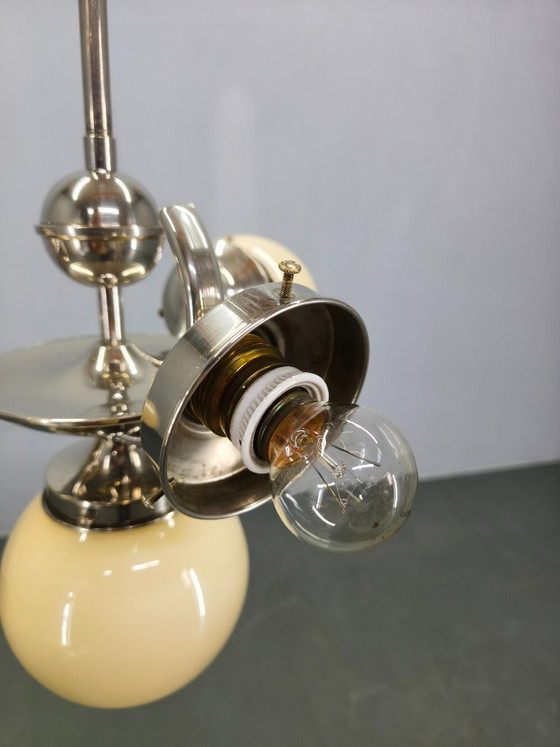 Image 1 of Lustre globe Bauhaus, Tchécoslovaquie, années 1930, suspension chromée