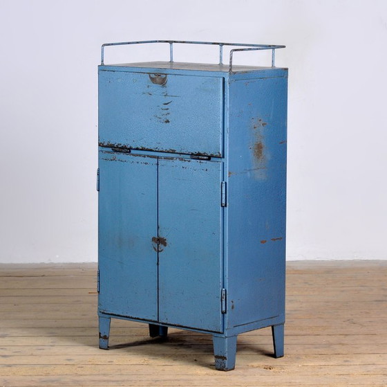 Image 1 of Piccolo mobile industriale in ferro con quattro cassetti, anni '70