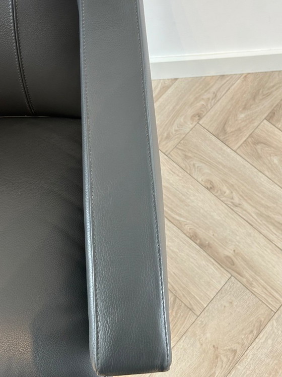 Image 1 of Poltrona Leolux Dolcinea – Pelle grigio scuro | Design di Jan Armgardt