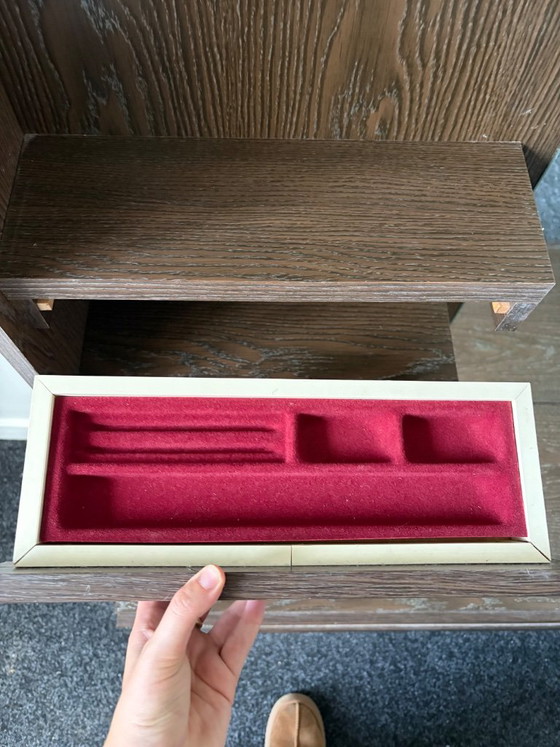 Coiffeuse vintage unique avec miroir, éclairage et tiroir à bijoux – Commodes, Wood (photo 4 of 20)