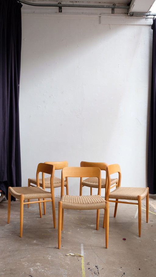 5 gerestaureerde Moller 75 stoelen in beukenhout – Niels Otto Møller, eetkamerstoelen, Wood