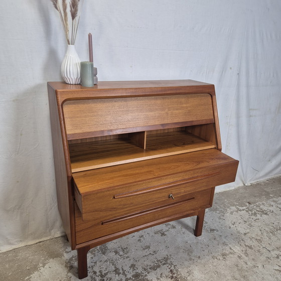 Image 1 of Bernhard Pedersen & Søn, vintage Deense secretaire, kaptafel
