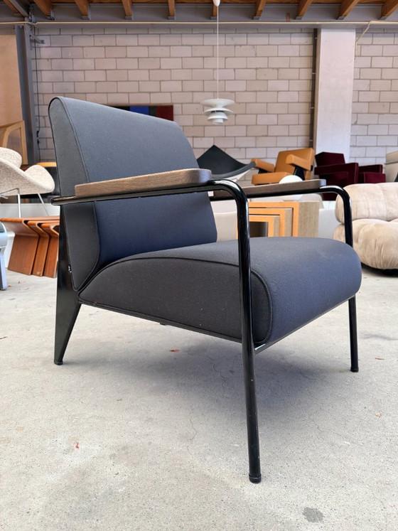 Poltrona De Salon Vitra di Jean Prouvé (Stock: 2) – Poltrone, Metal, Textile (photo 10 of 15)
