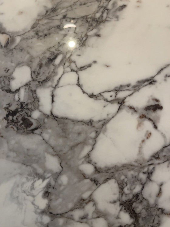 Image 1 of Mesa de comedor Leolux "Tico" en cerámica, patas de aluminio pulido