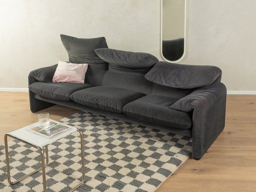 "675 MARALUNGA" sofa, Vico Magistretti, Cassina