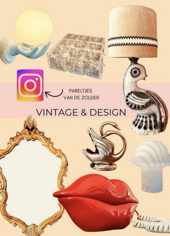 Image 1 of Miroir "gouttes d'eau" de Kare Design