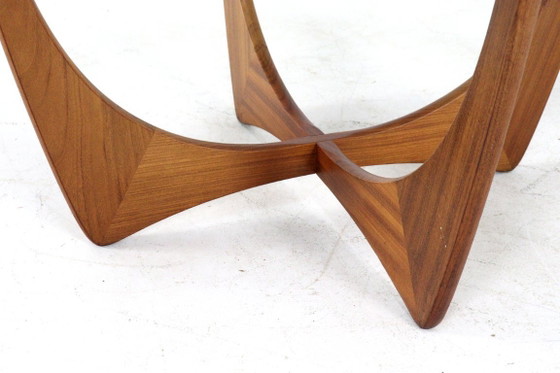 Image 1 of Tavolino rotondo Viktor Wilkens G Plan Astro con piano in vetro vintage 'Ludlow'