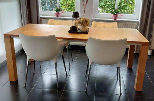 Set aus 4 Esszimmerstühlen, weiß mit Chrombeinen