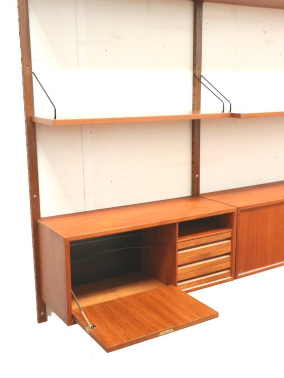 Image 1 of Groot vintage wandsysteem van Poul Cadovius voor Cado Denemarken