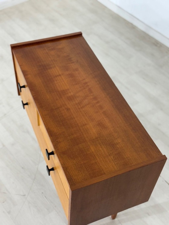 Image 1 of Cassettiera di metà secolo Armadio da corridoio Armadio vintage