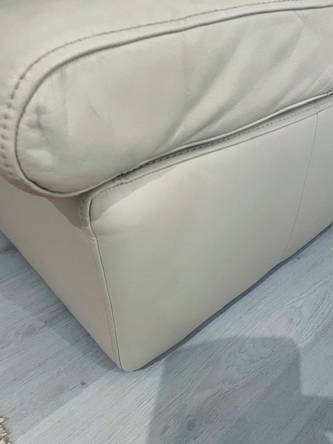 Image 1 of Gebroken wit lederen salon Rolf Benz