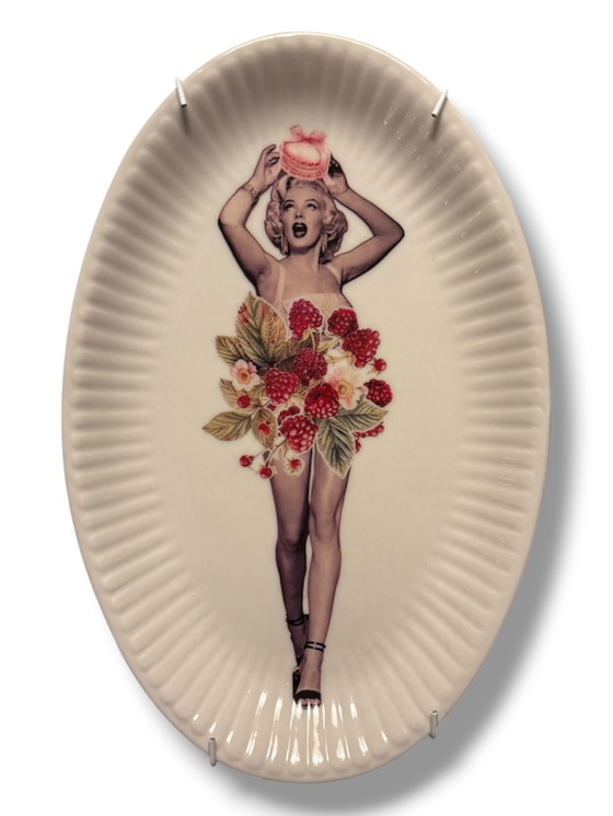 Image 1 of Vintage Wall Plate – The Vintage Vibe