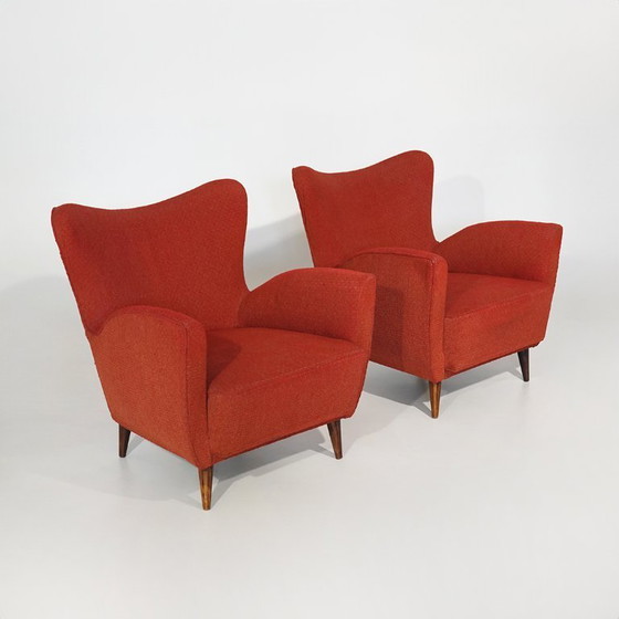 Coppia di poltrone rosse con piedini a cono, anni '50 – Textile, Wood (photo 4 of 14)
