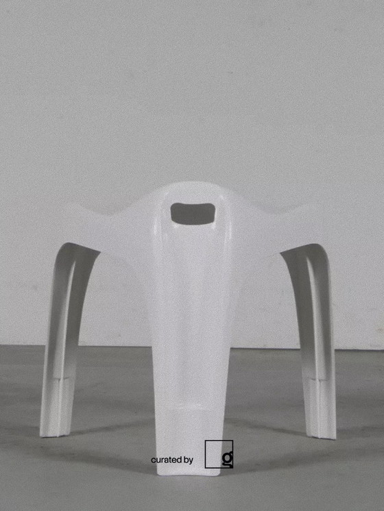 Image 1 of White Casalino stools, Casala — Alexander Begge (x2)