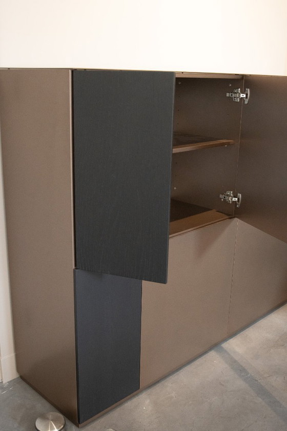 Image 1 of Coesel kast Capri, bronskleurig met zwart eiken