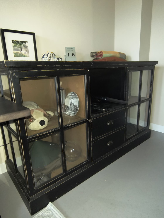 Image 1 of credenza rustica con vetrina