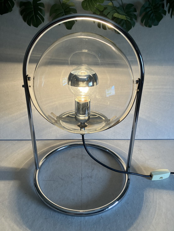 Image 1 of Lampada da tavolo Space Age Ball in vetro e metallo, anni '70 Staff