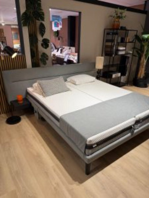 Avek Bett Modell Stiel verstellbar