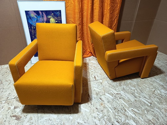 Image 1 of CASSINA Paire de fauteuils Utrecht 637 NEUF 2026 en laine KVARD Moutarde par Gerrit Rietveld