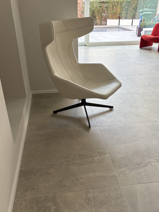Moroso Take a line for a walk fauteuil in  wit leder . In zeer goede staat
