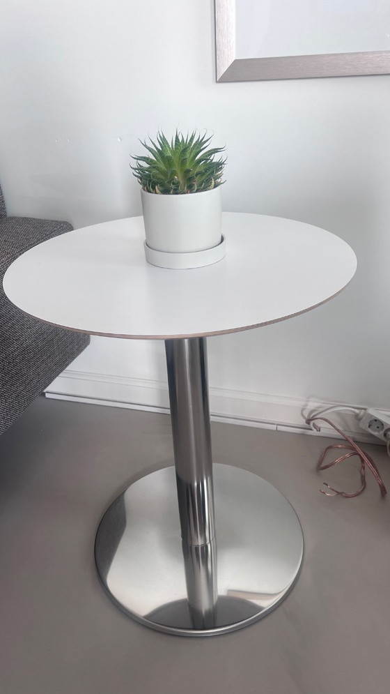 Image 1 of Tavolino da caffè Sumisara di design, 75 cm, in acciaio inox.