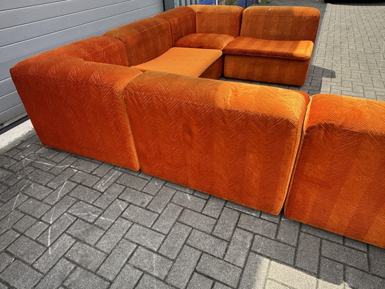 Image 1 of Orangefarbener Samt Modelar Element Sofa