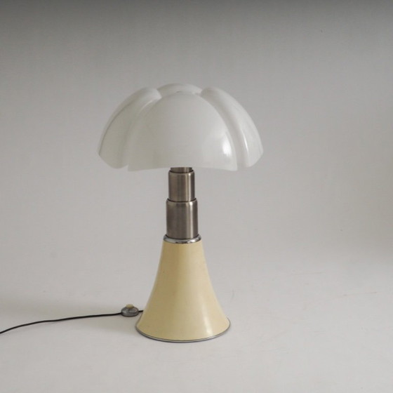Large Vintage Pipistrelle Table Lamp by Gae Aulenti for Martinelli Luce – Iron (photo 4 of 15)