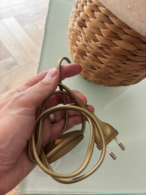 Lampe de table vintage en rotin tressé avec abat-jour en lin – Rattan (photo 9 of 12)