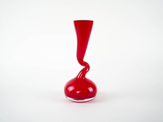 Image 1 of Red vase, Swing Vase, Danish design, manufactured by Normann Copenhagen, designed by Britta Bonnesen