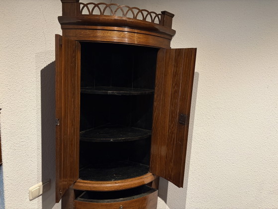 Rare corner cabinet made of North Holland oak – Wood (photo 3 of 6)