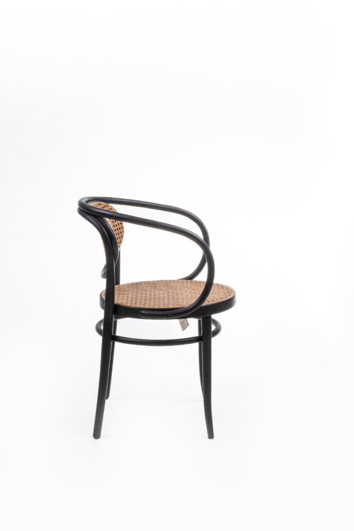 1x Thonet 210R