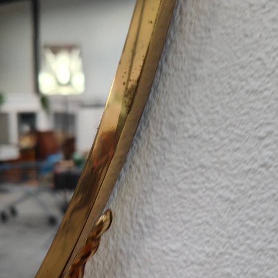 Image 1 of Vintage Goudkleurige Ovale spiegel kuifspiegel schouwspiegel. Koper 