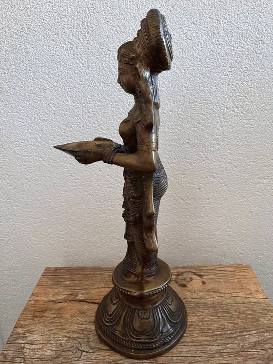 Image 1 of Groot vintage messing Deepalakshmi-beeld / olielamp – 45 cm (3,5 kg)
