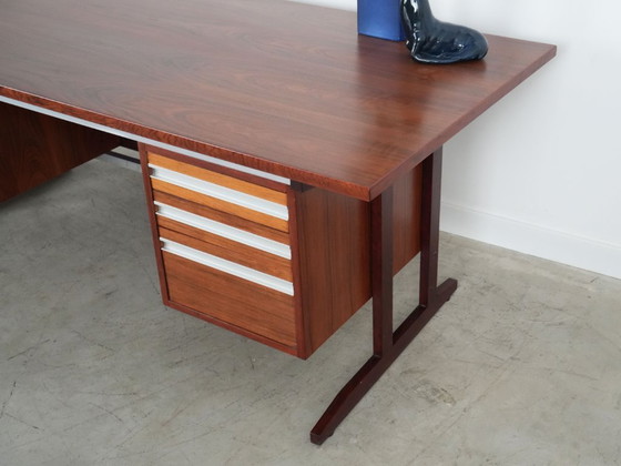 Image 1 of Bureau en palissandre, design danois, années 1970, production : Danemark