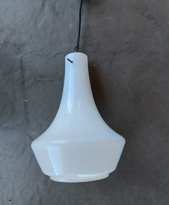 Image 1 of Suspension Murano blanche des années 1970
