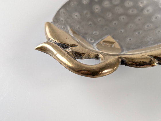 Image 1 of Aardbeienschaal van messing en aluminium van David Marshall, Spanje, jaren 70.