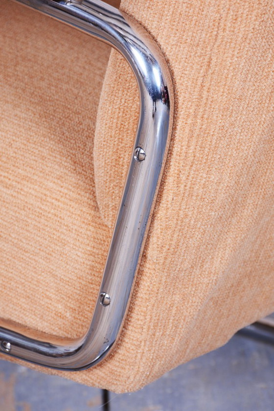 Original Bauhaus Armchair, by Thonet, Beech, Chrome, Germany, 1930s – Textile, Wood (photo 4 of 12)
