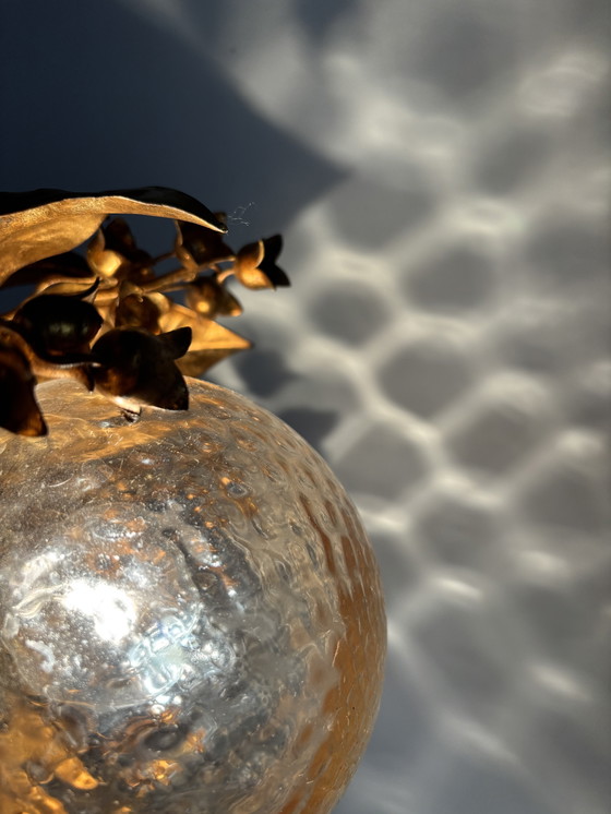 Image 1 of Lampada a sospensione placcata oro, a forma di campanelle di glicine. Disegnata da Banci Firenze negli anni '60.