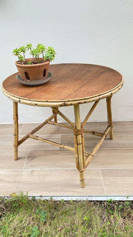Image 1 of TABLE Basse RONDE Rotin et Chêne VINTAGE