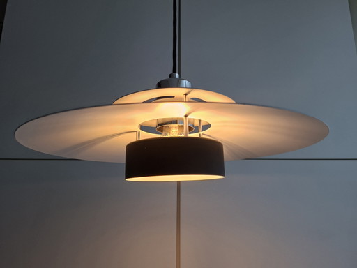 Lampada a sospensione Halo Design Sørup danese