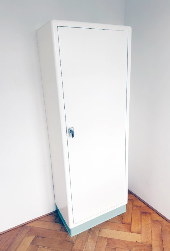 Image 1 of Armadio in acciaio 1950 di Maquet